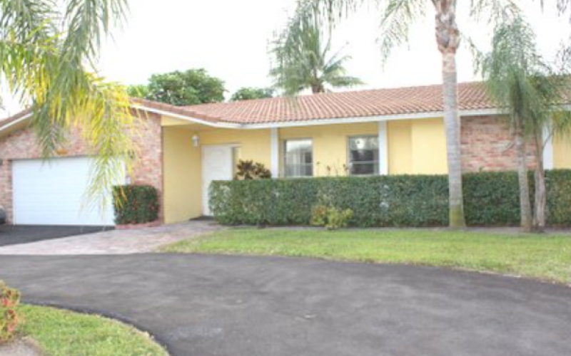 Bright Horizons of Ramblewood exterior entrance and driveway