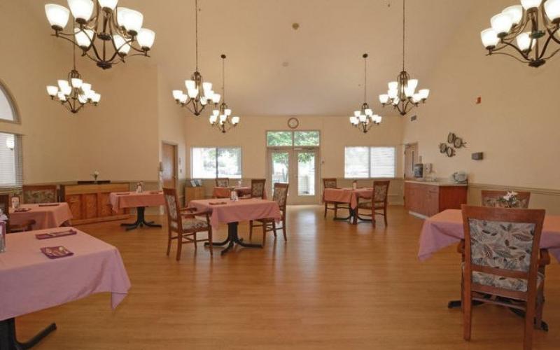 The Oaks at Lakewood